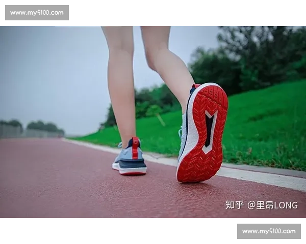 全新设计竞赛短裤助力运动员突破极限 轻盈舒适提升比赛表现